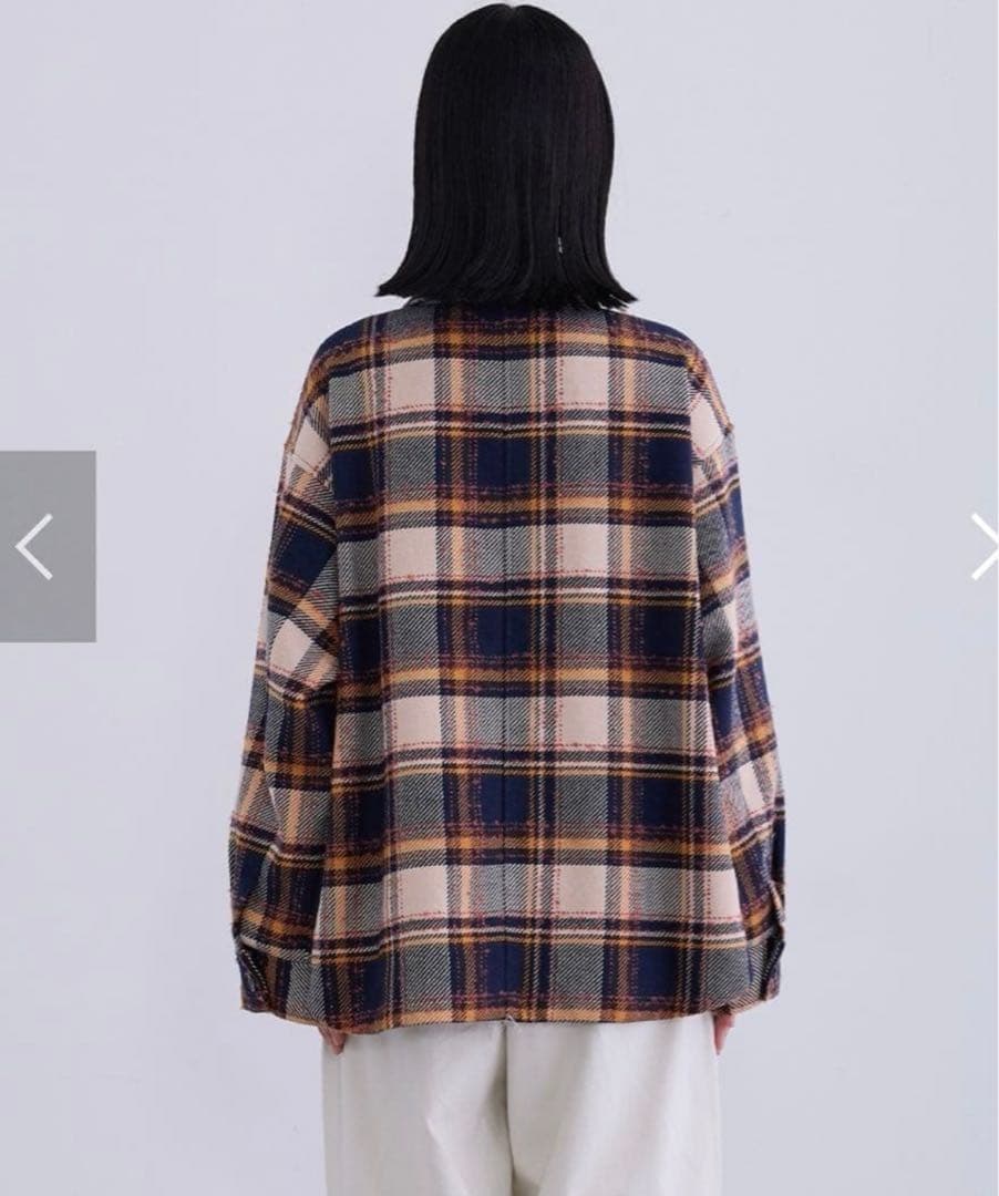 美品クールカレアン　LUIS MARI ツイードシャツジャケット39,600円