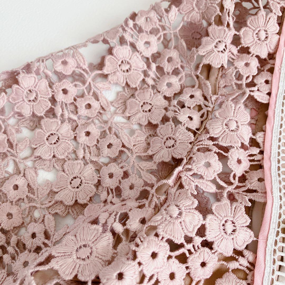 セルフポートレイト　3Dフラワー　ペプラムトップス　総レース　切替　花柄　フレア