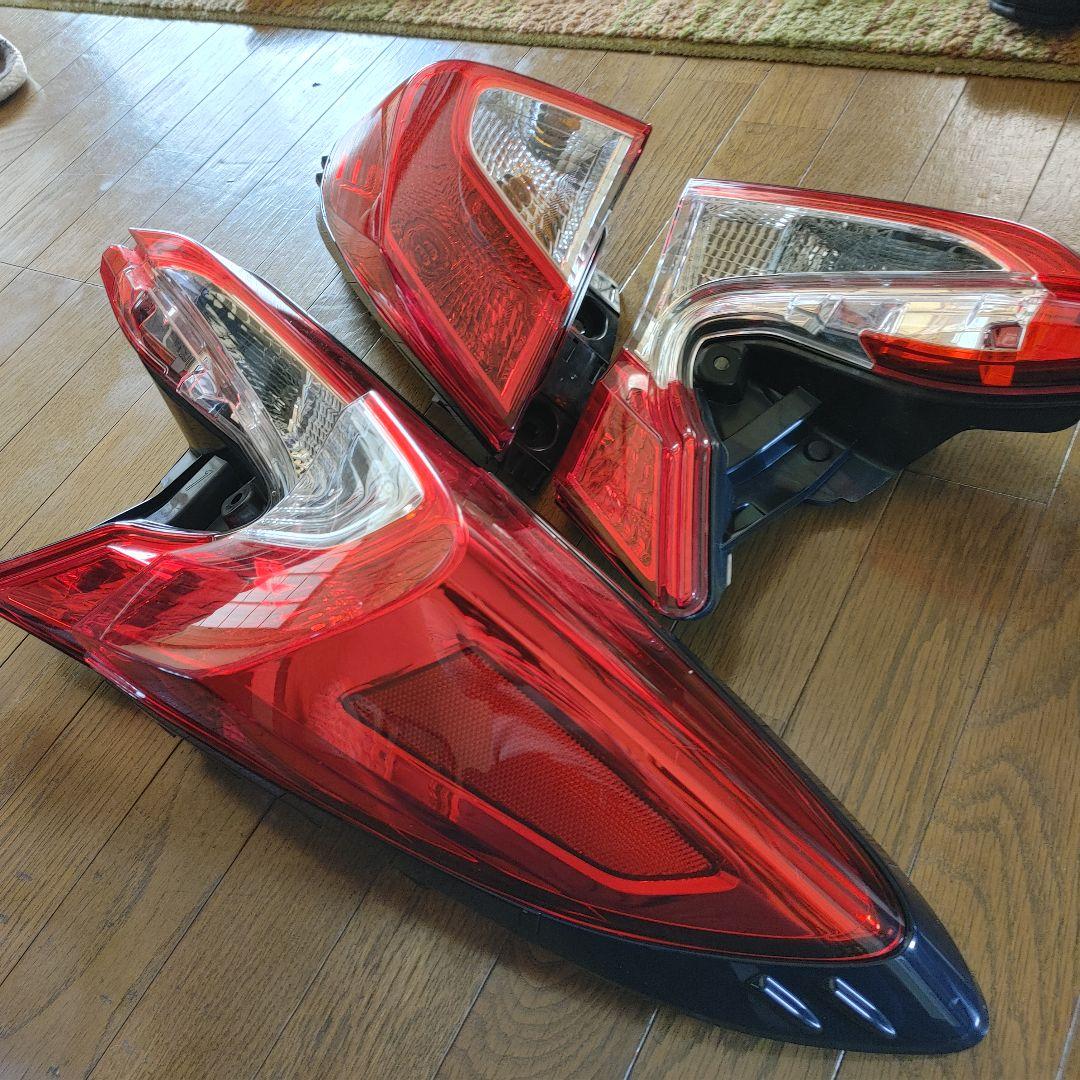 C-HR NGX-50 純正テールライト