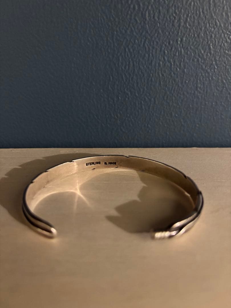 ナバホ族 インディアンジュエリー　バングル　　ハーヴィーメイス