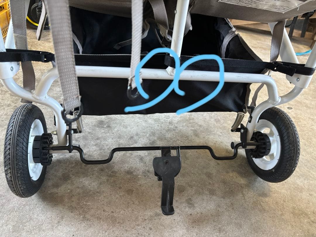 双子ベビーカー　エアバギーココダブル