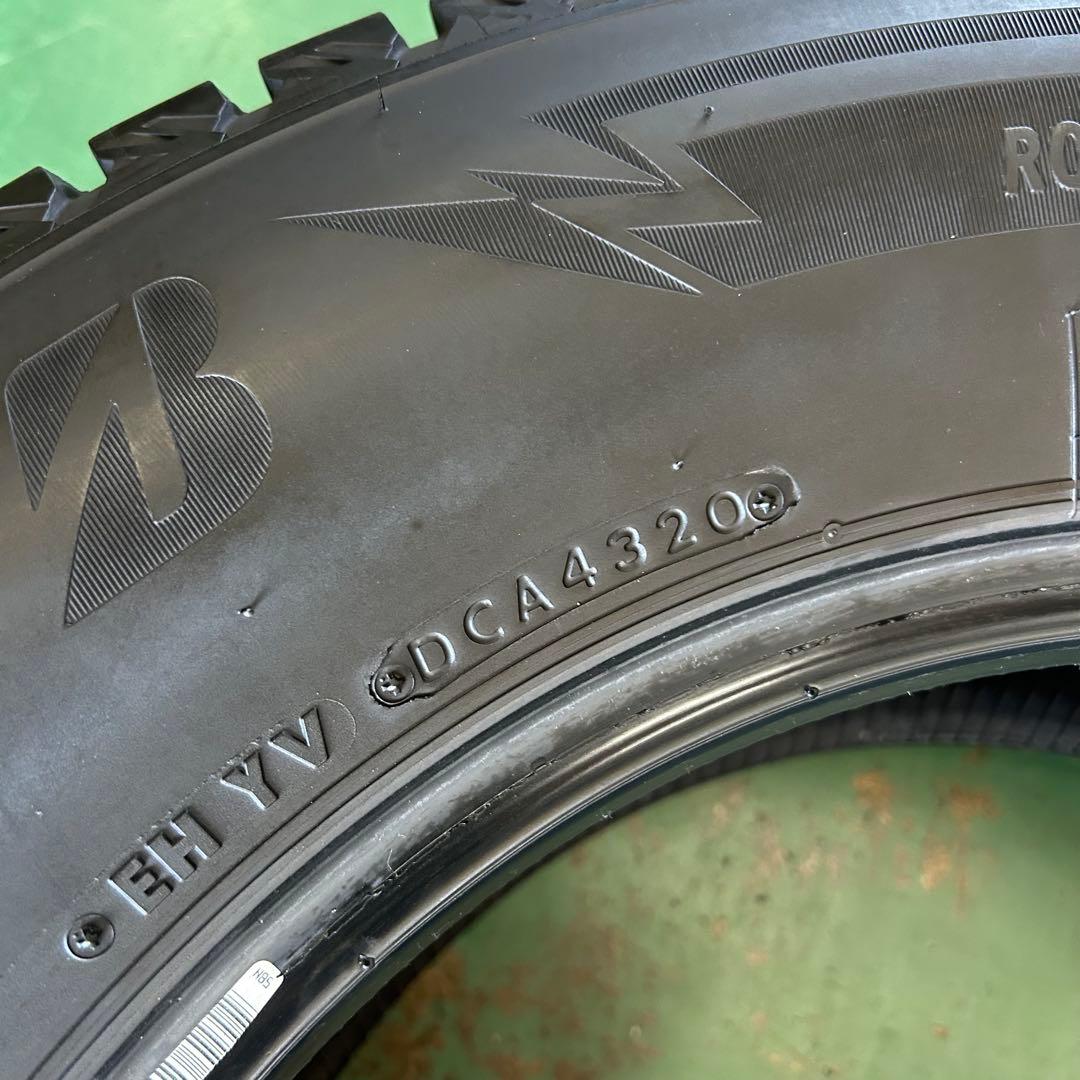 中古スタッドレス215/70R16ブリザックDM-V3　XV、デリカなど