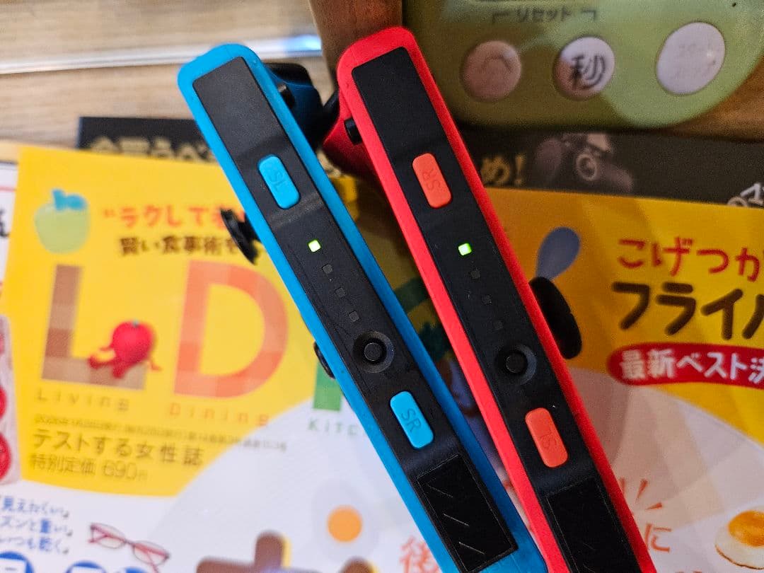 Nintendo Switch 本体 Joy-Con 充電器付きバッテリー強化版