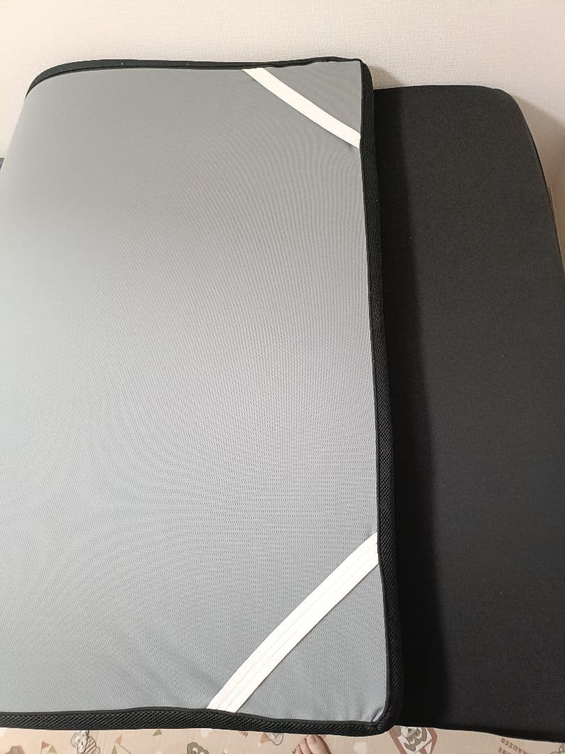 ニトリ セミダブル 低反発8cm 　マットレストッパー　やわらかめ