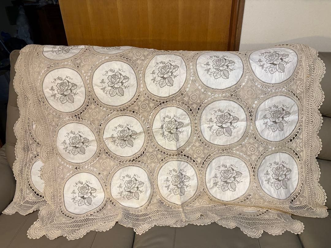 ヴィンテージ　汕頭　スワトウとレース　特大テーブルクロス