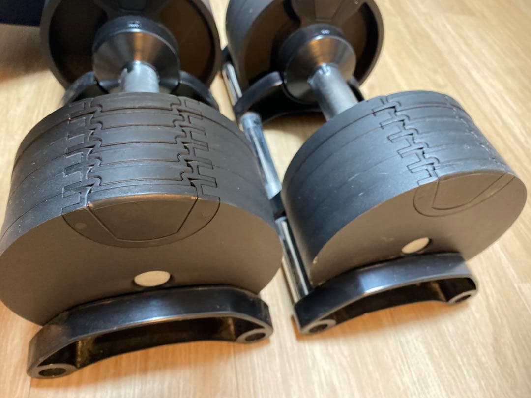 ①【値下げ】フレックスベル FLEXBELL 可変式ダンベル 片手20kg