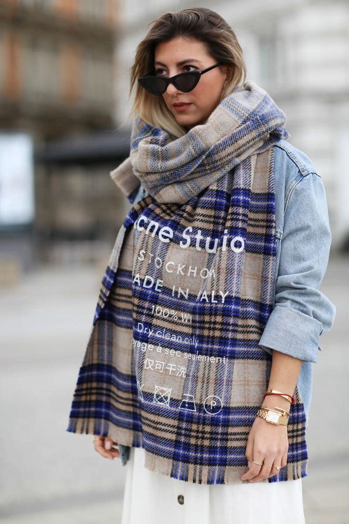 Acne Studios 100%ウールマフラー 220x70cm