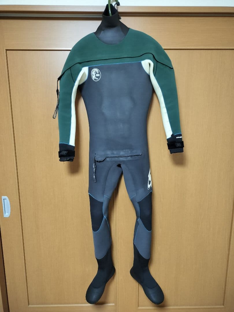 サーフィン　ドライスーツ　O'NEILL　オニール