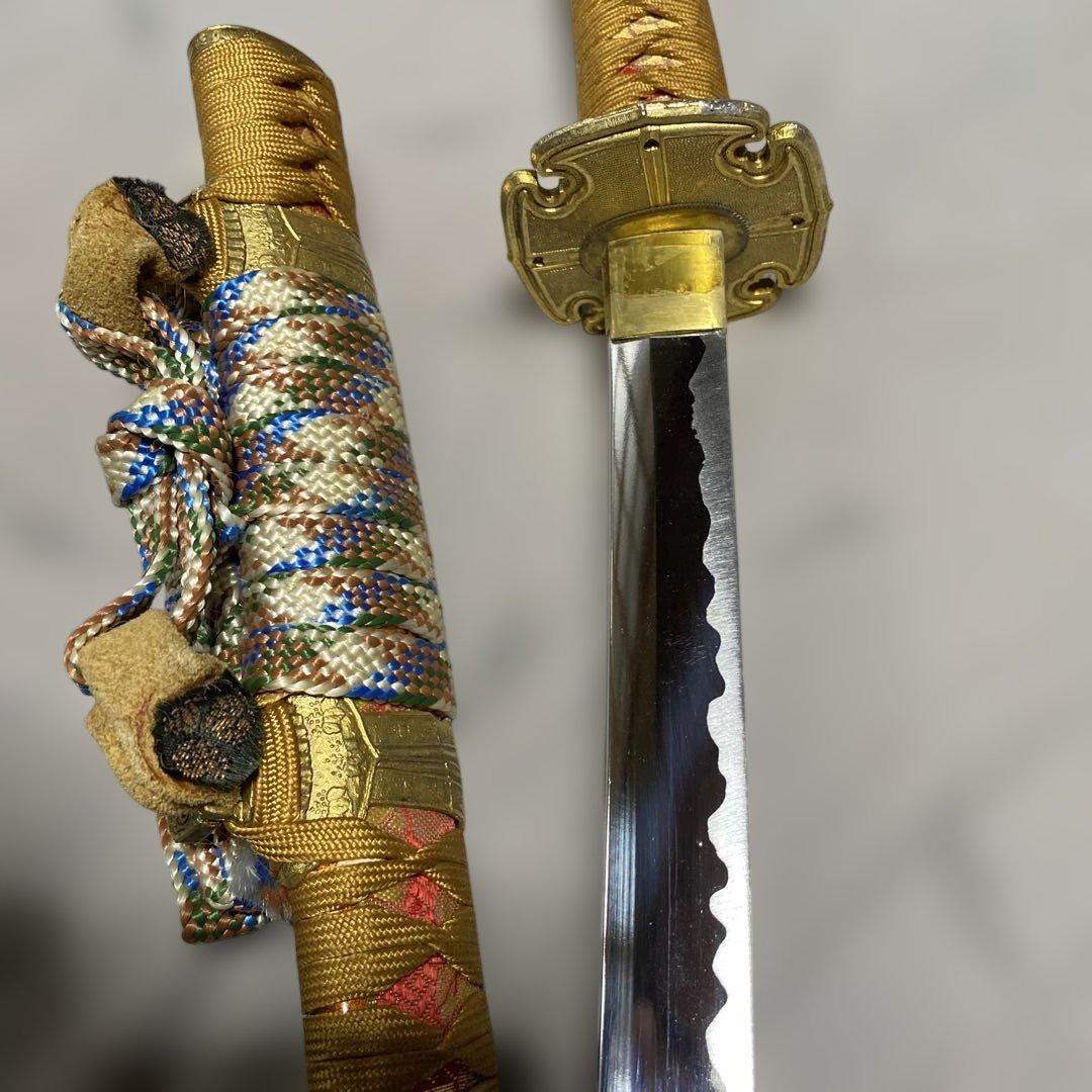 模造刀 太刀 金茶柄 太刀造鍔 太刀造り梨地呂鞘