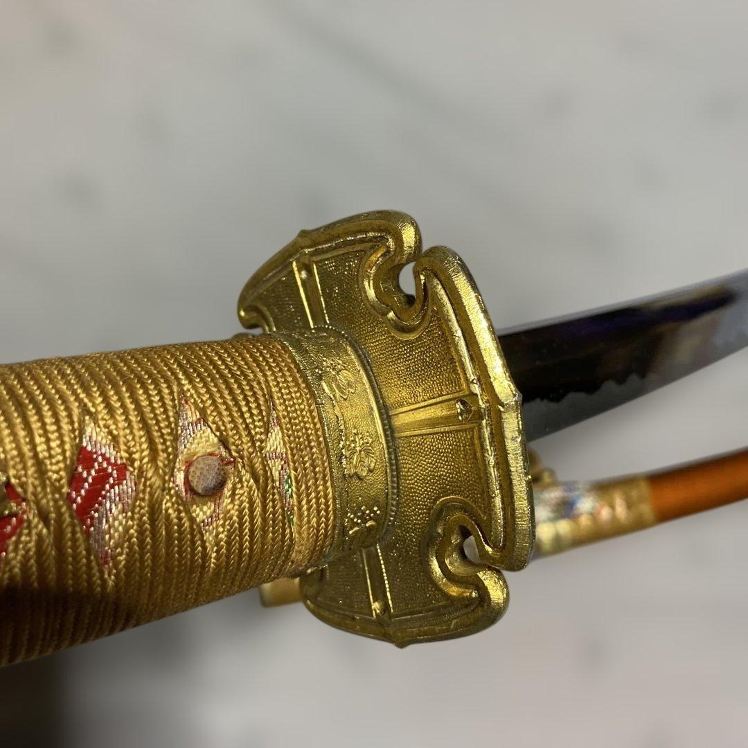 模造刀 太刀 金茶柄 太刀造鍔 太刀造り梨地呂鞘