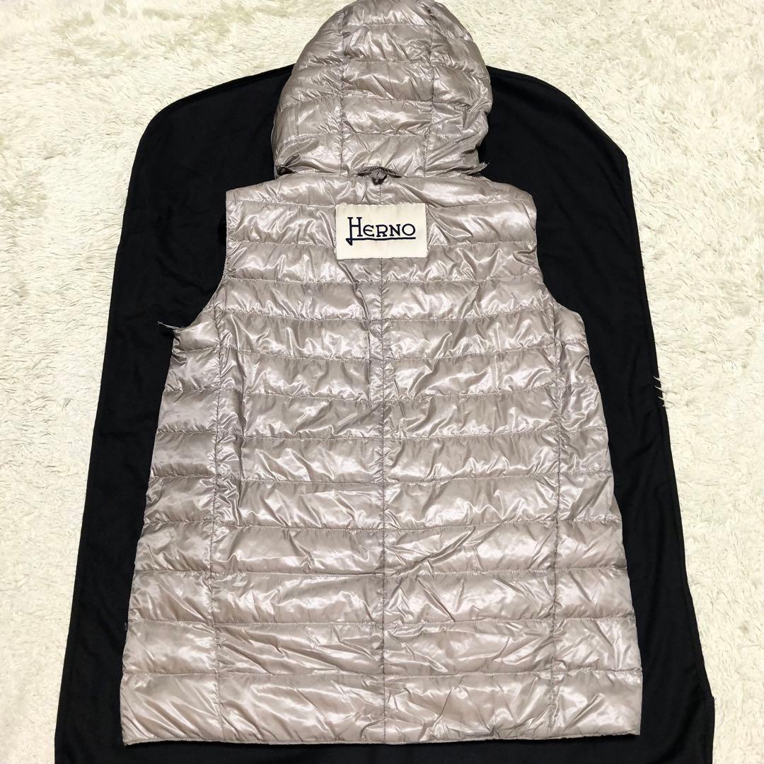 希少デザイン ヘルノ 2way ダウンベスト ニット 取外し可 グレージュ 42