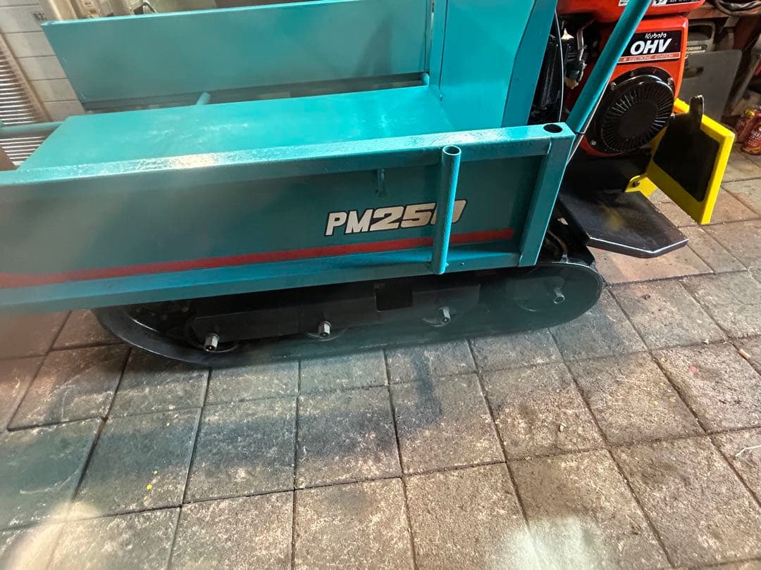 引き取り希望です。実働中古整備済【クボタ/ ウインブルヤマグチ運搬車 PM250