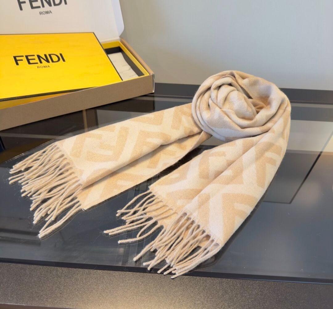 FENDI 斜め織りウールスカーフ ベージュ