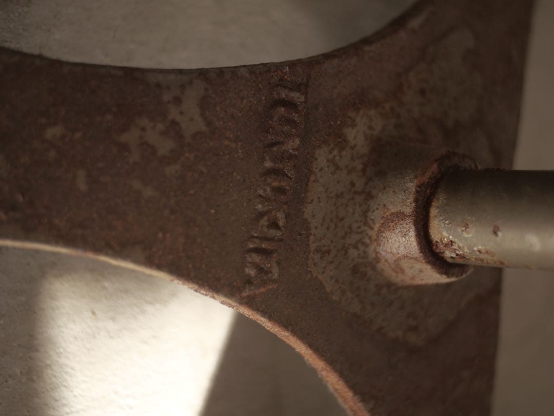 ①ハイテーブル　テーブル　机　花台　台　古家具　古道具　アンティーク　昭和レトロ