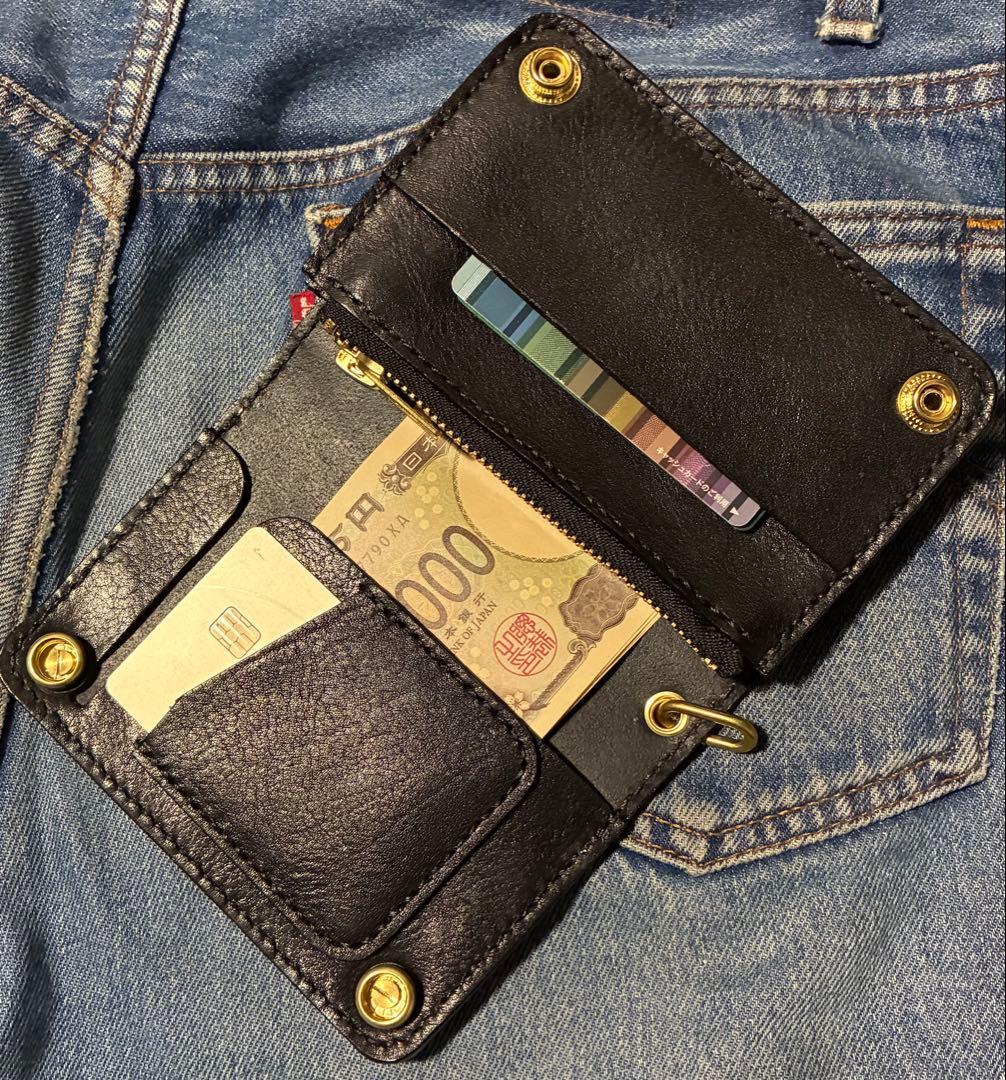 トラッカーウォレット　ミドル　シュリンク　ブラスゴールド　クロスボールコンチョ