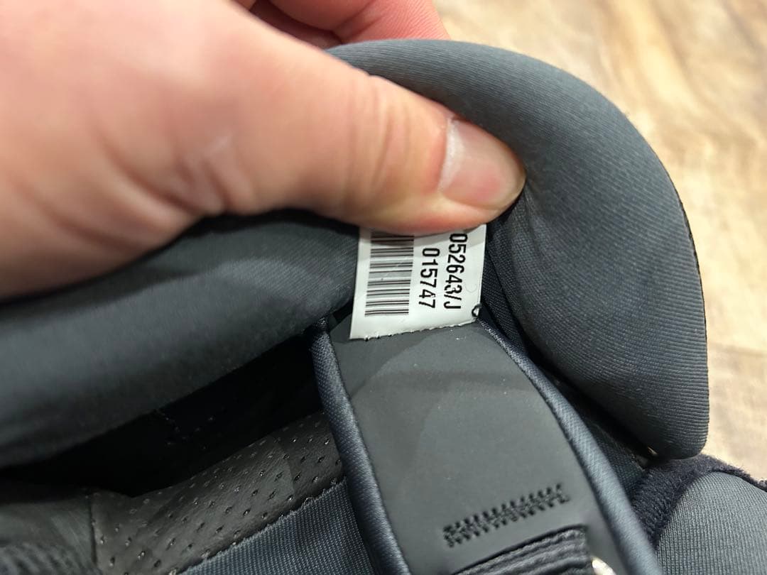 モモデザインmomo designバイクヘルメット