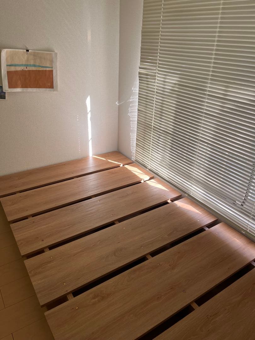 【しゅう】大阪　LOWYA 木目調ローベッド シャビーナチュラル　シングル