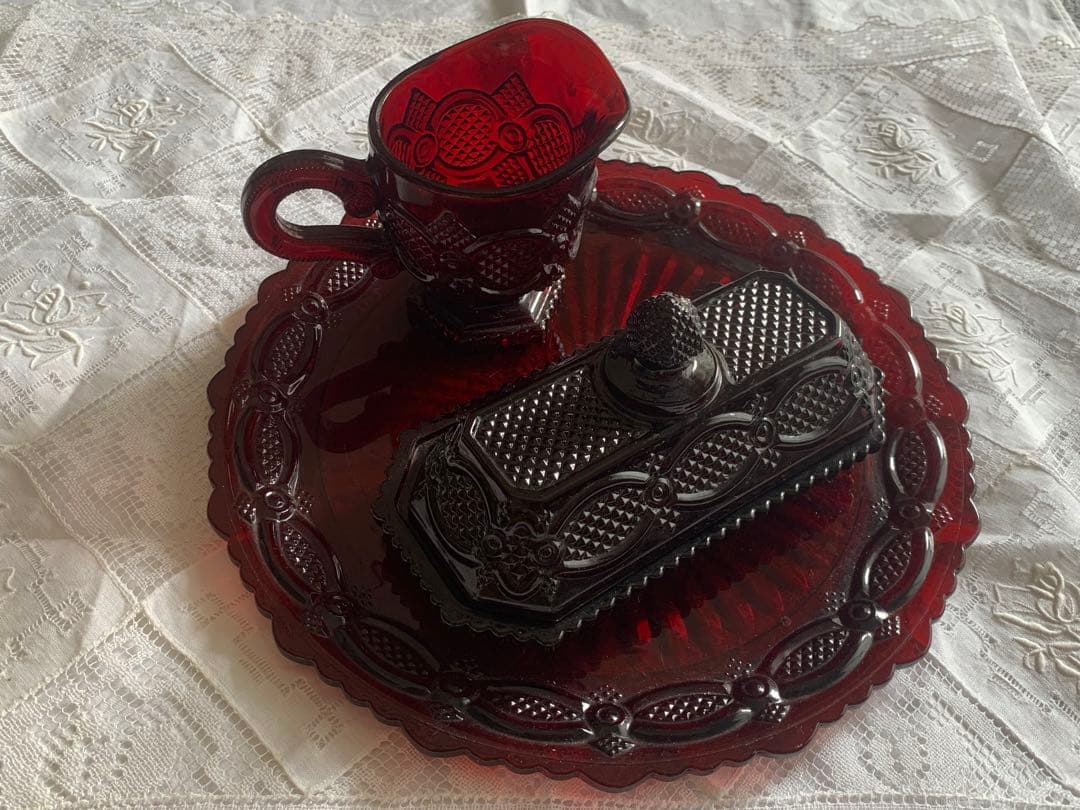 エイボン　1876ケープコッドガラス　ルビーレッド　AVON 3点セット