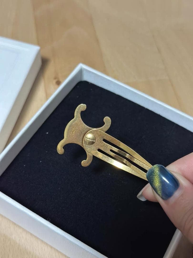 CELINE ラージ スナップ ヘアクリップ