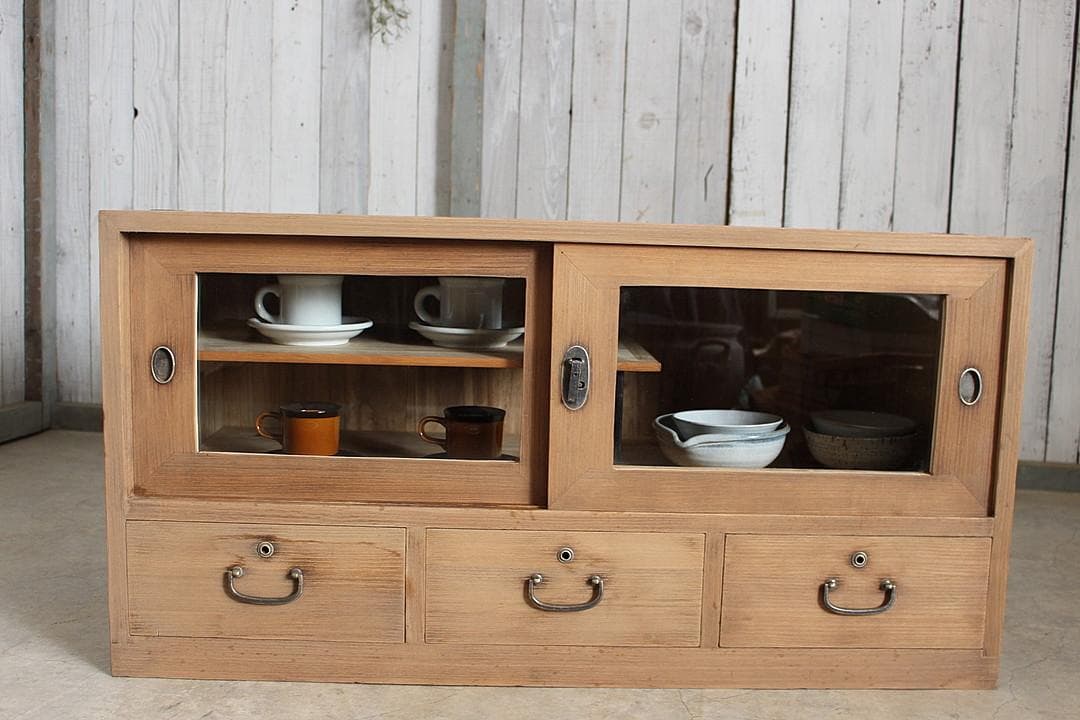 古いガラス戸棚×木製小引き出し3杯　ローチェスト　ローボード　古家具