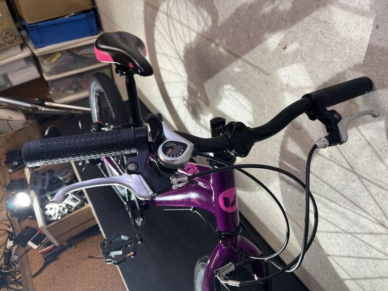 giant LIVパープル 20インチ キッズバイク 6速 Shimano