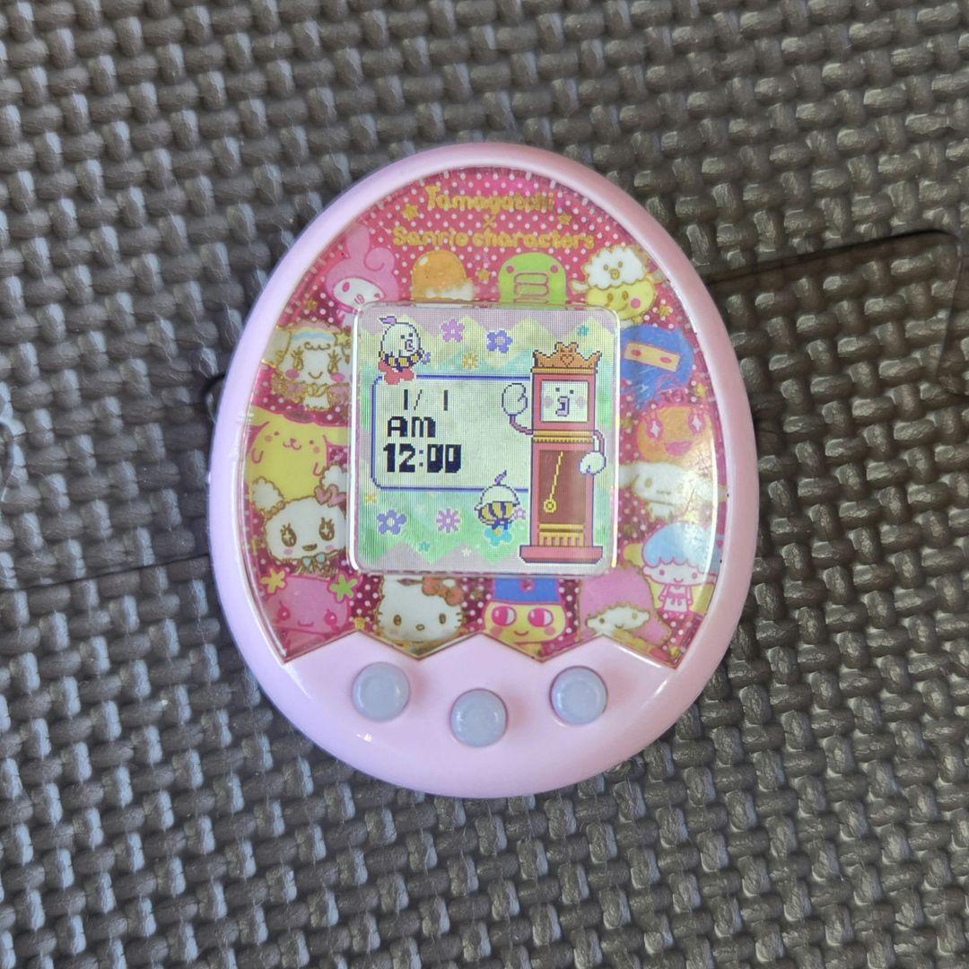 たまごっちみくす　サンリオコラボ　トイザらス限定　ピンク