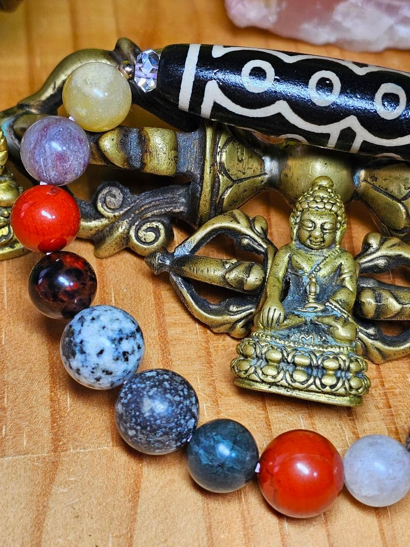 奇跡の十五眼天珠と日本銘石たちのブレス