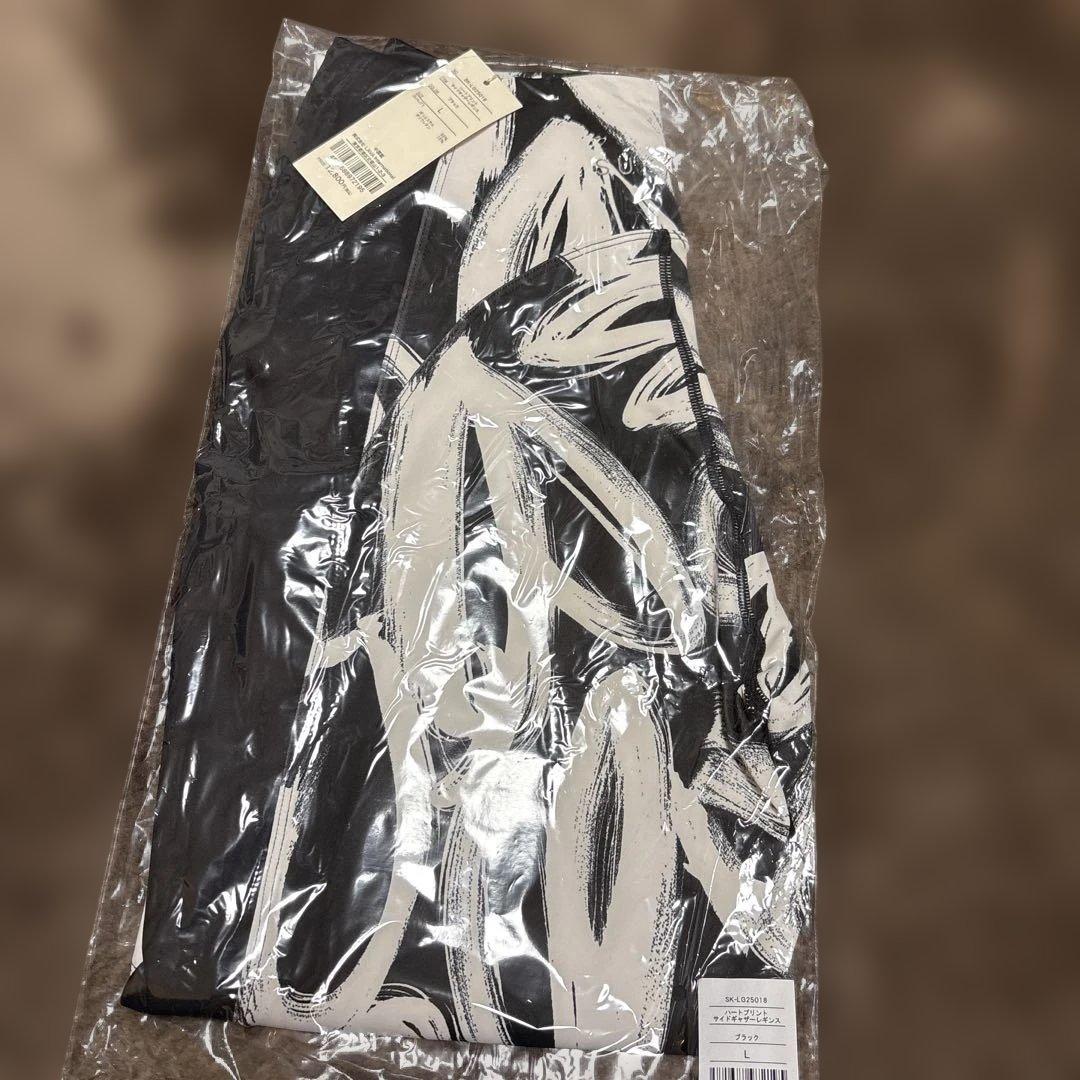 SUKALA パートプリントサイドギャザーレギンス L LAVA