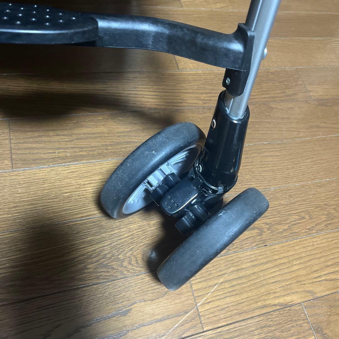 コンビ　combiツインスピン　twin spin双子　兄弟　姉妹