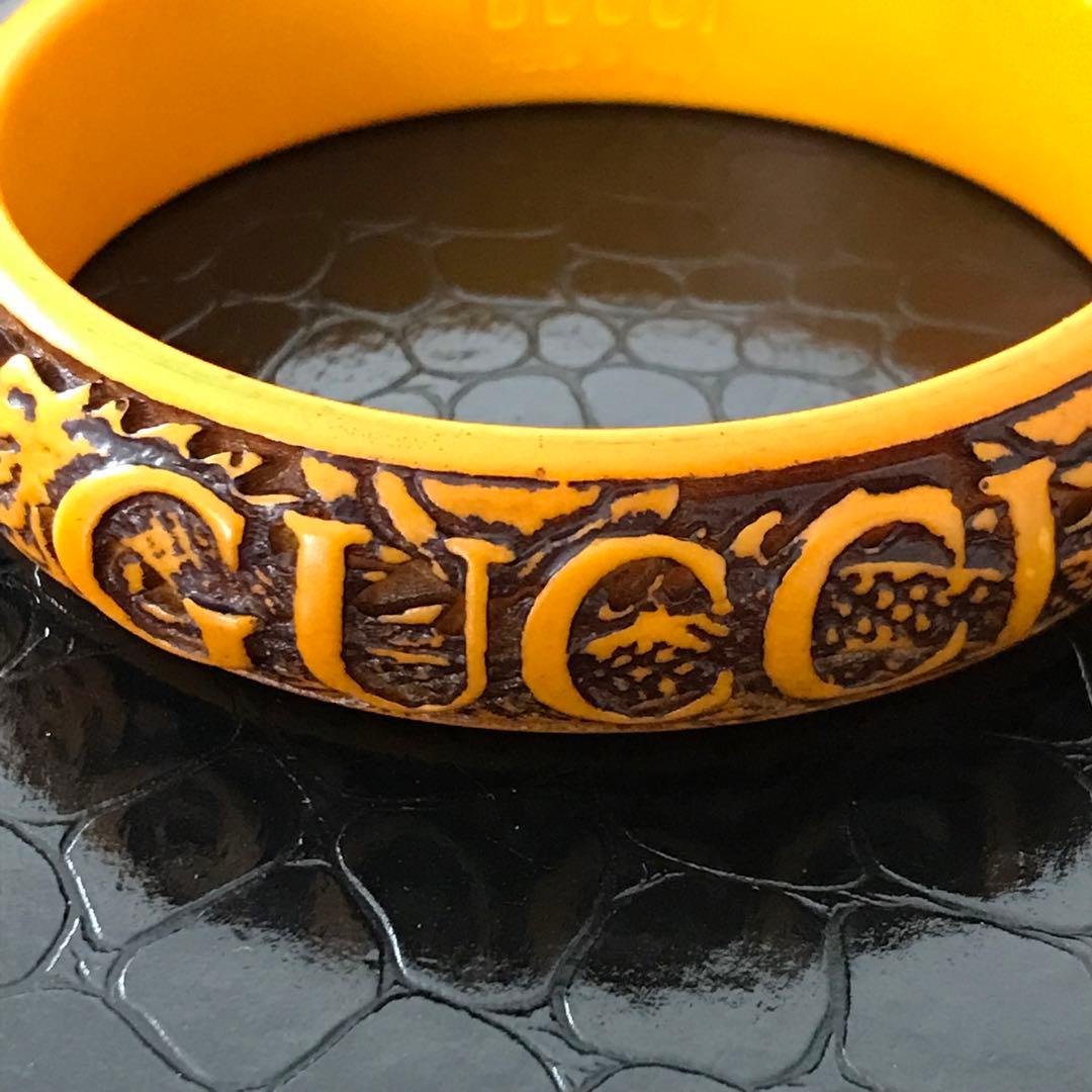 グッチ ロゴ＆ドラゴン 彫り エングレーブバングル 表記サイズ S 未使用級