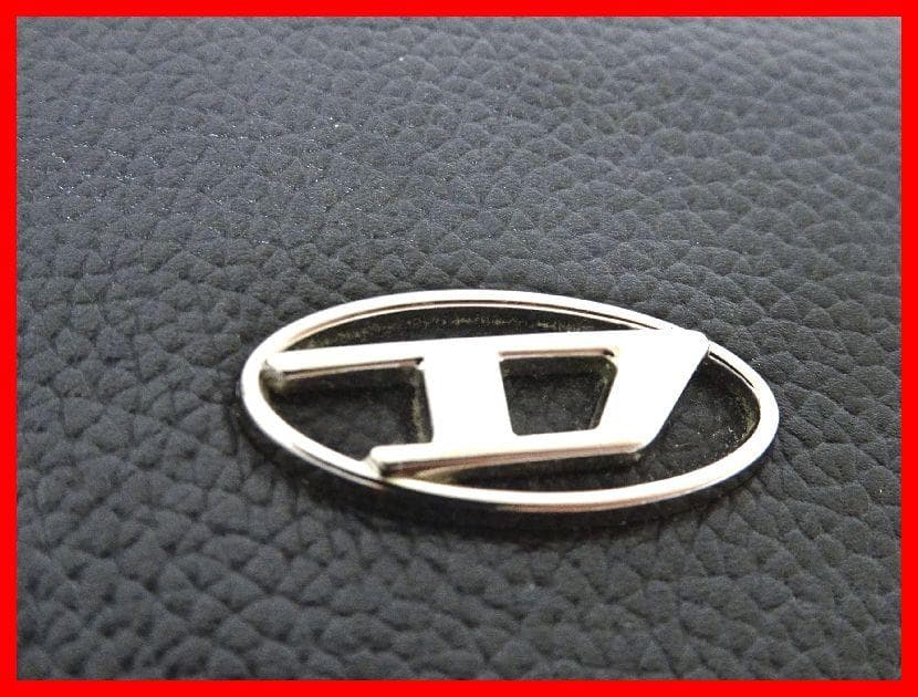 DIESEL　 ディーゼル　二つ折り財布　ロゴ　革　黒　Mイ-198