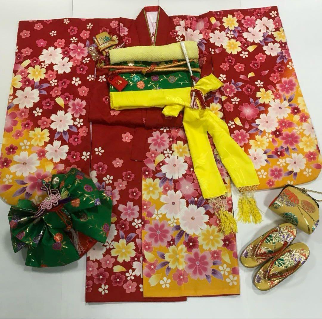 七五三　7歳女の子　着物セット　秋桜　華やか赤　山吹色　桜　緑に手鞠柄
