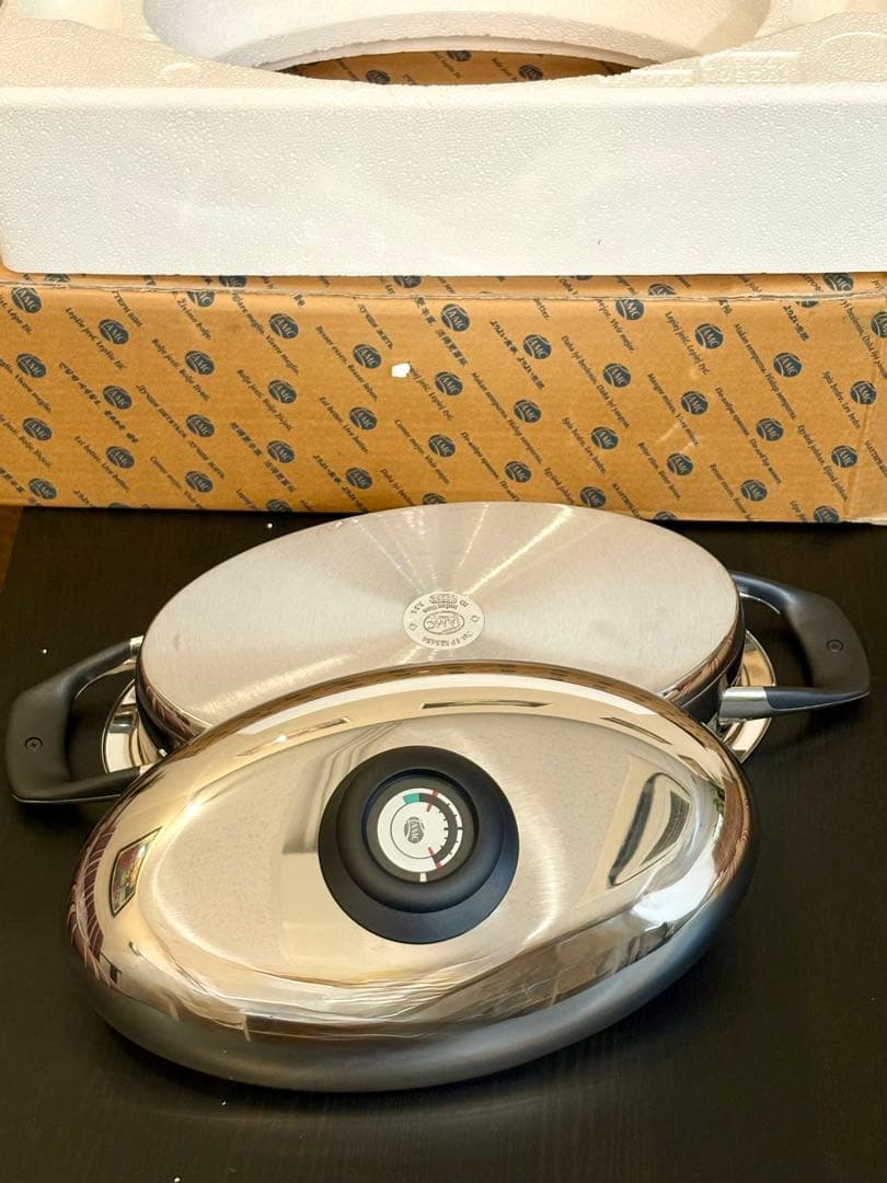 【新品 箱入り】AMC鍋※IH対応ソフトライン オーバル浅型両手鍋