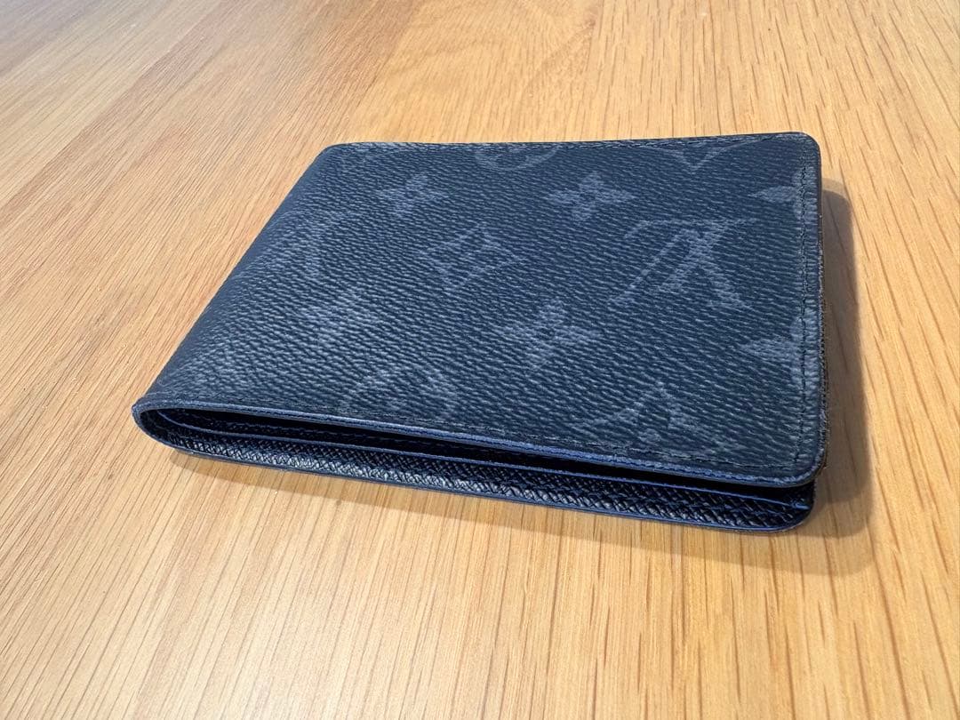 ⭐︎年内のみ！ルイヴィトン エクリプス ミュルティプル　二つ折り財布