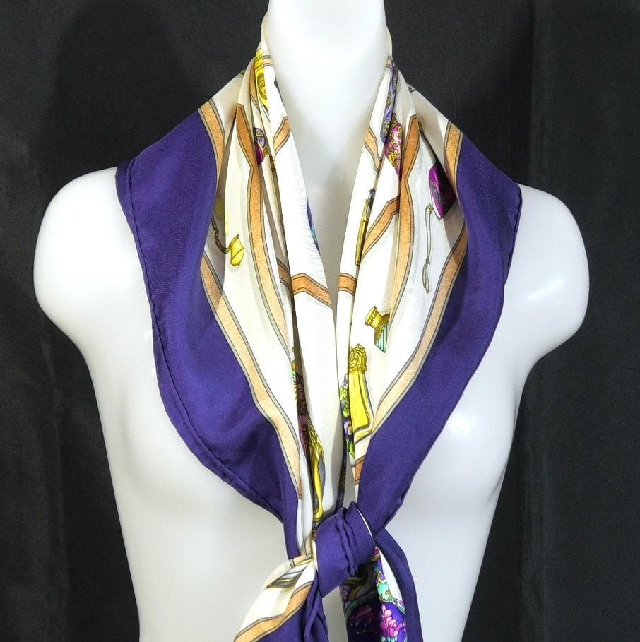 美品　HERMES エルメス　大判スカーフ　カレ90　 D535