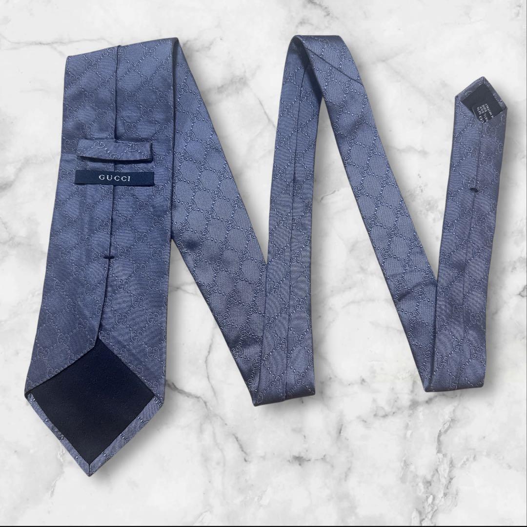 【未使用に近い】GUCCI グッチ　ネクタイ　gg柄　シルバーグレー
