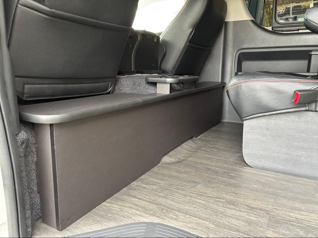 ハイエースワイド200系 flex オリジナル　セカンドテーブル