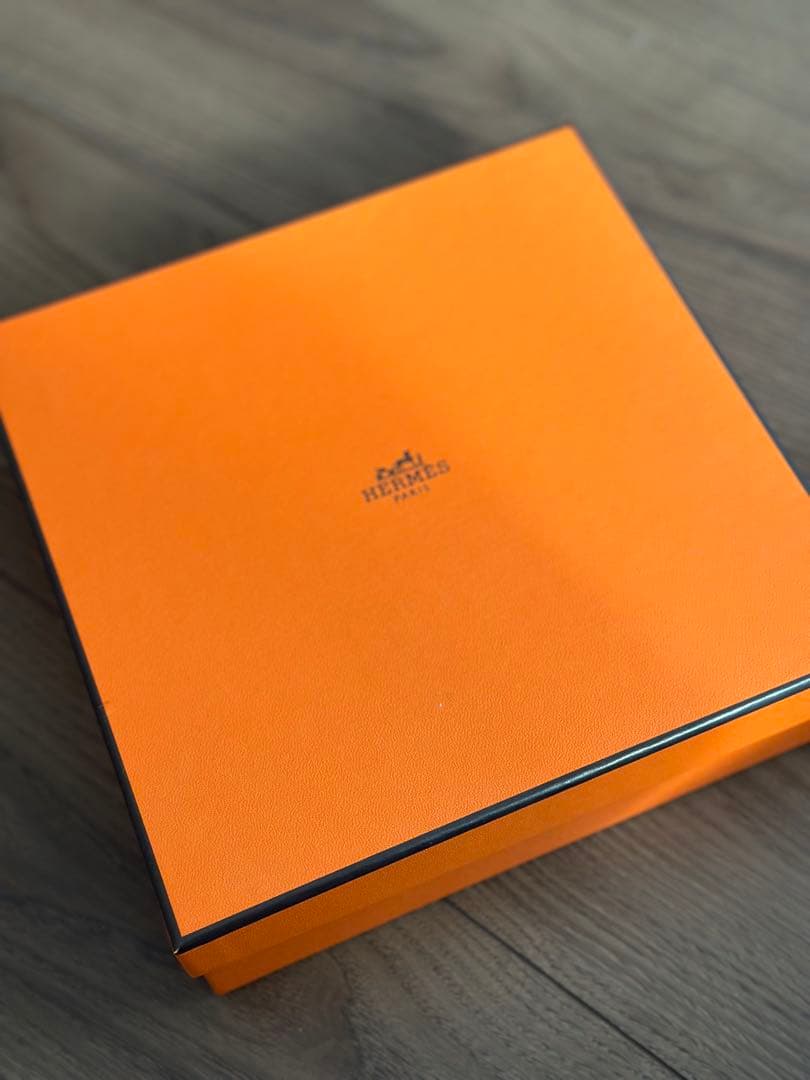 HERMES グレー タオルハンカチ 箱入り