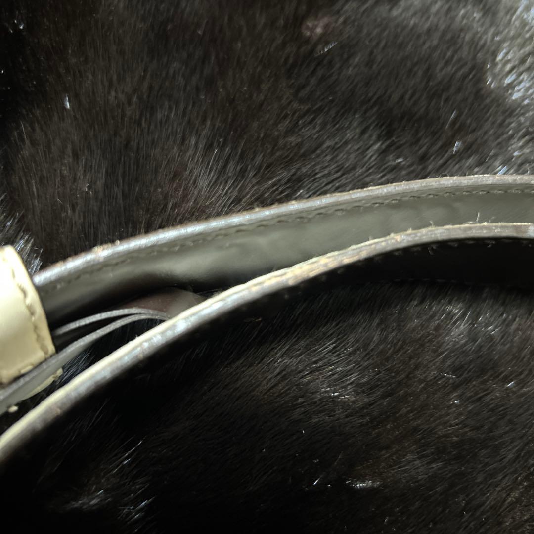 GUCCI 白色 レザー ベルト　34