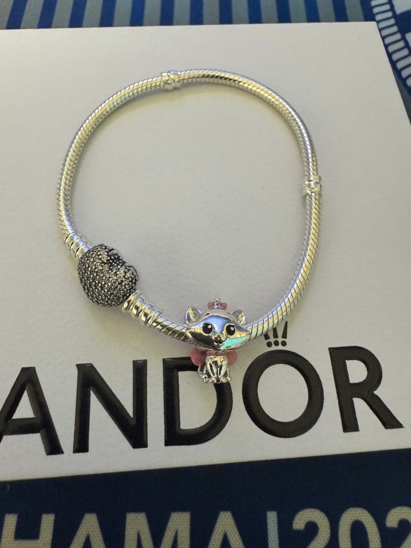 Pandora ブレスレット　チャーム付き