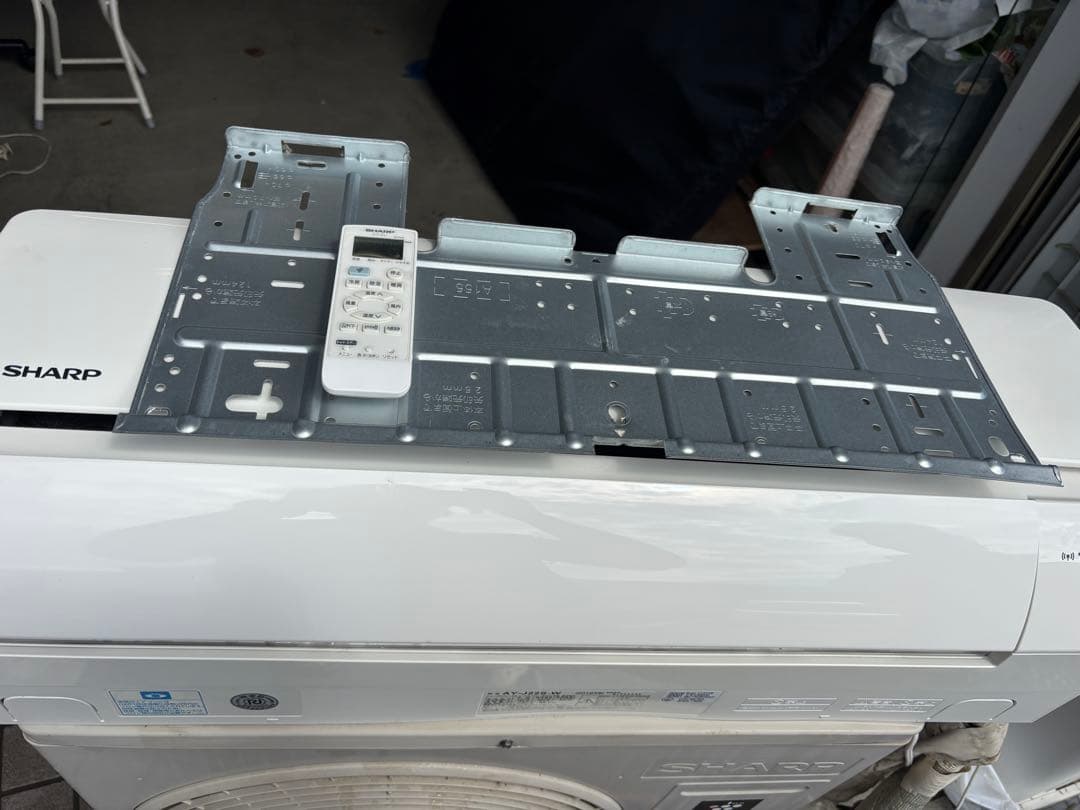 シャープ　ルームエアコン　AY-J22S-W 2019年製　100V 6畳