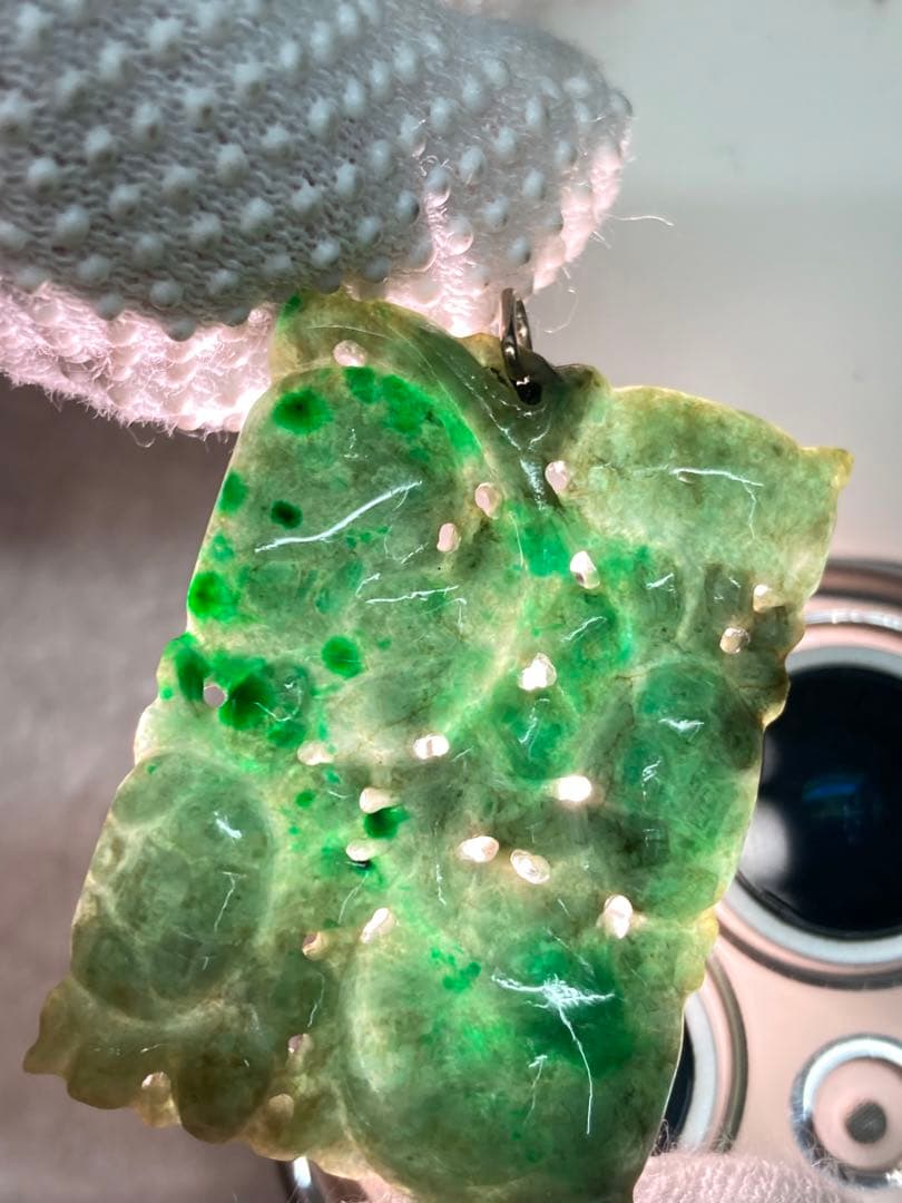 天然 古翡翠 清代 糸引透彫 K10 ペンダント 玉佩 根付