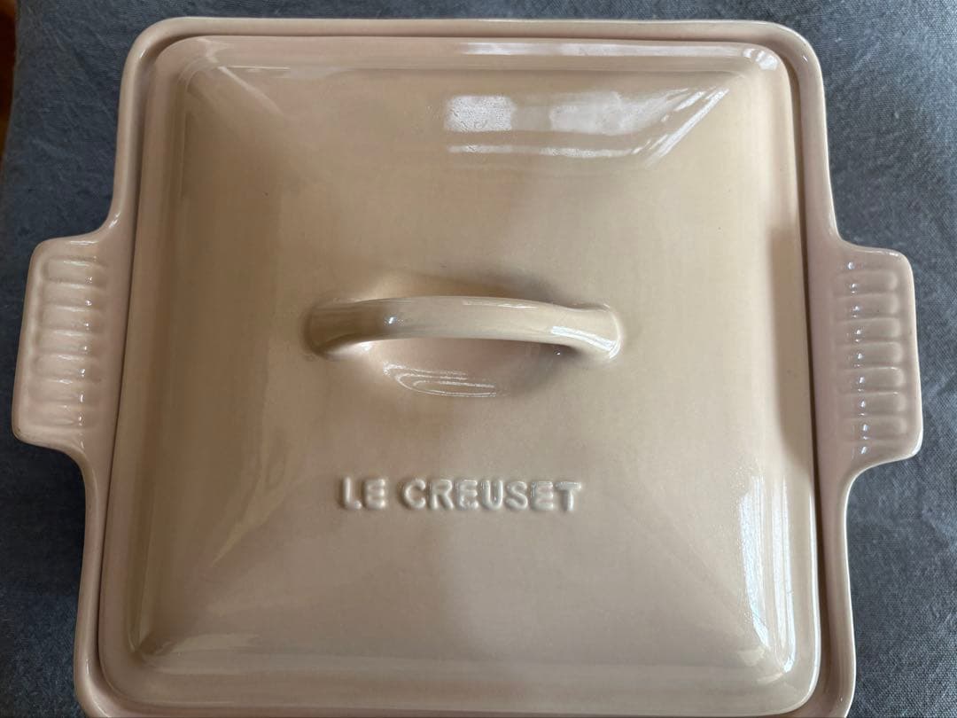 LE CREUSET ベージュ スクエアキャセロール皿 11.43