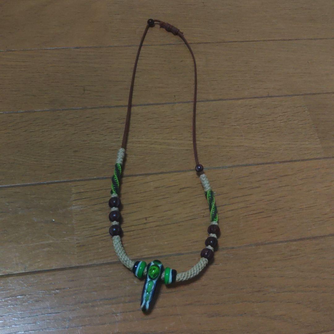 ガイジンメイドネックレス