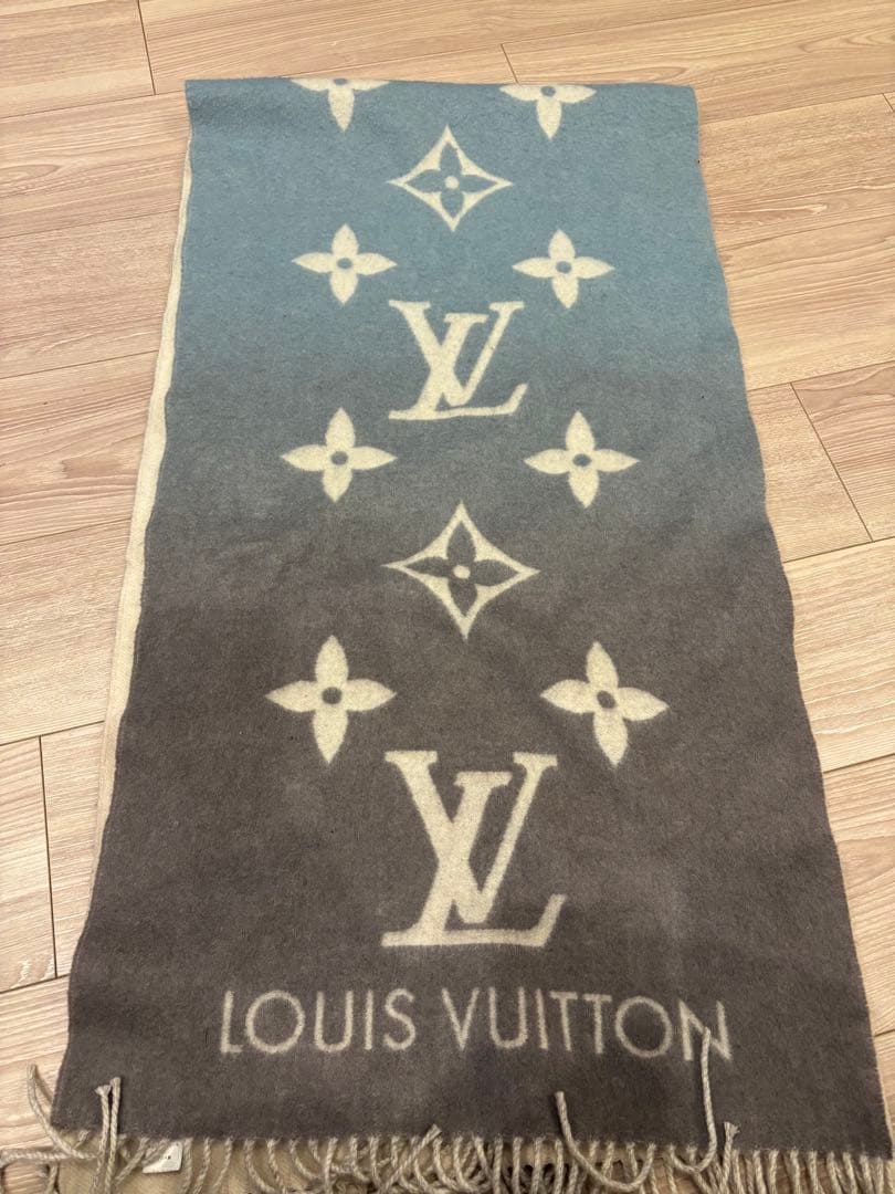 ⭐️値下げ⭐️LOUIS VUITTON グラデーションマフラー