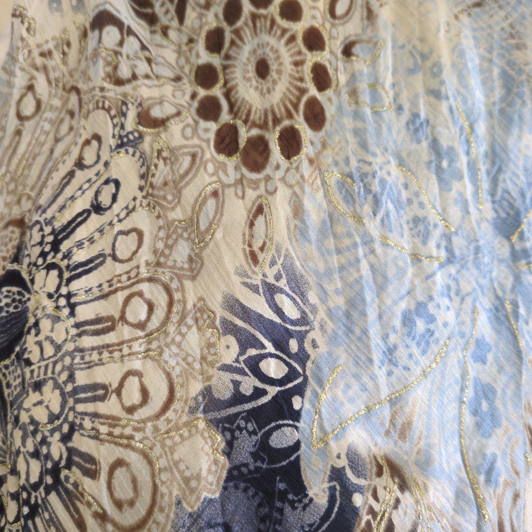 クラスロベルトカヴァリ　シルク花柄スカート