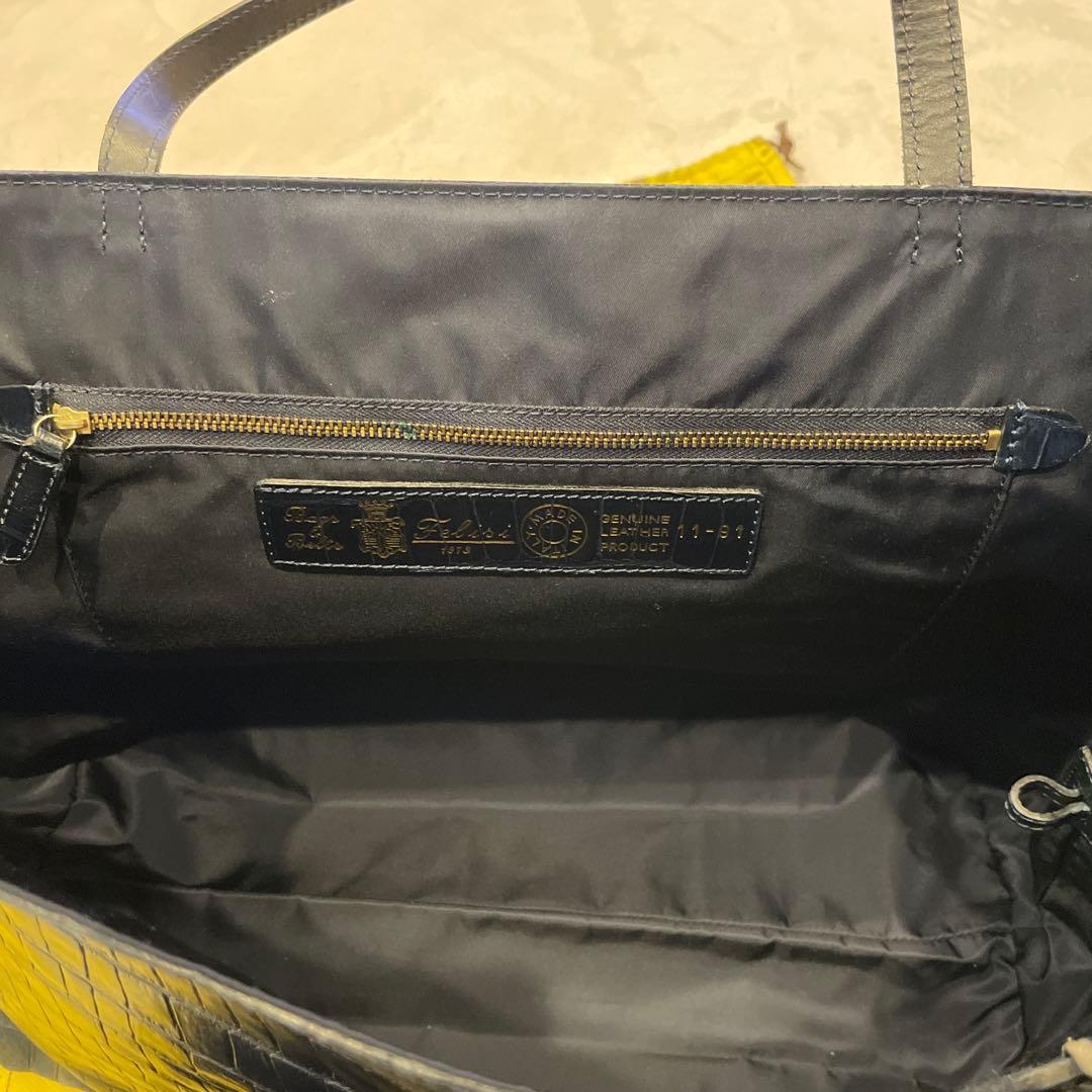 フェリージ　メンズトートバッグ　 エンボスレザー（クロコ型押し）