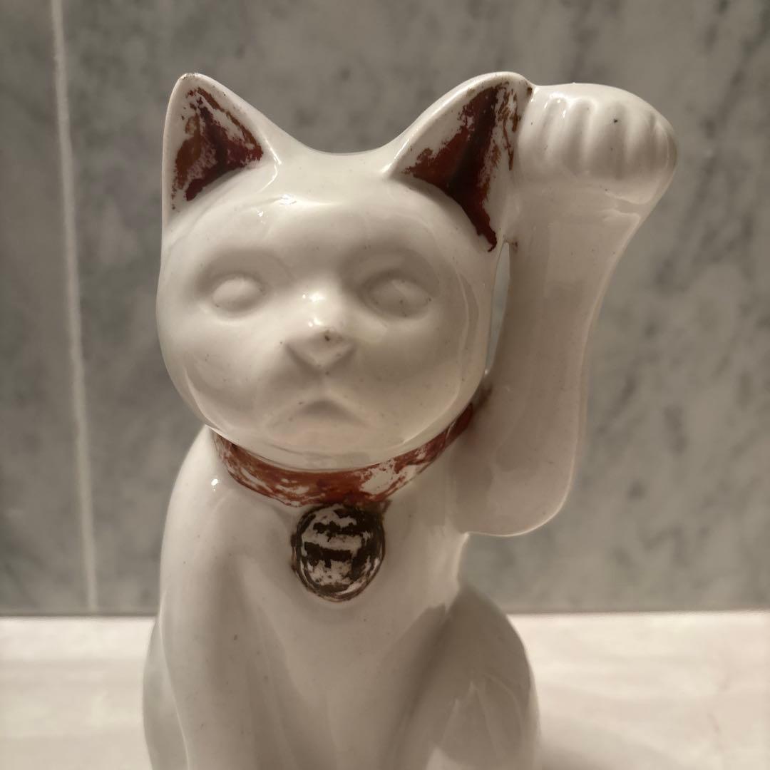 アンティーク　美し過ぎる「猫背」と体型が芸術的で他とは一線を画す招き猫