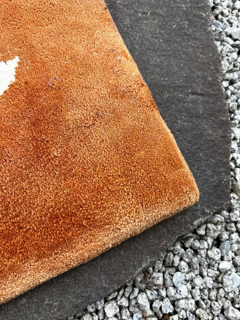 新鍋島緞通　吉島敷物　座布団　牡丹B-1 茜地　四角形　座布団 段通 ④