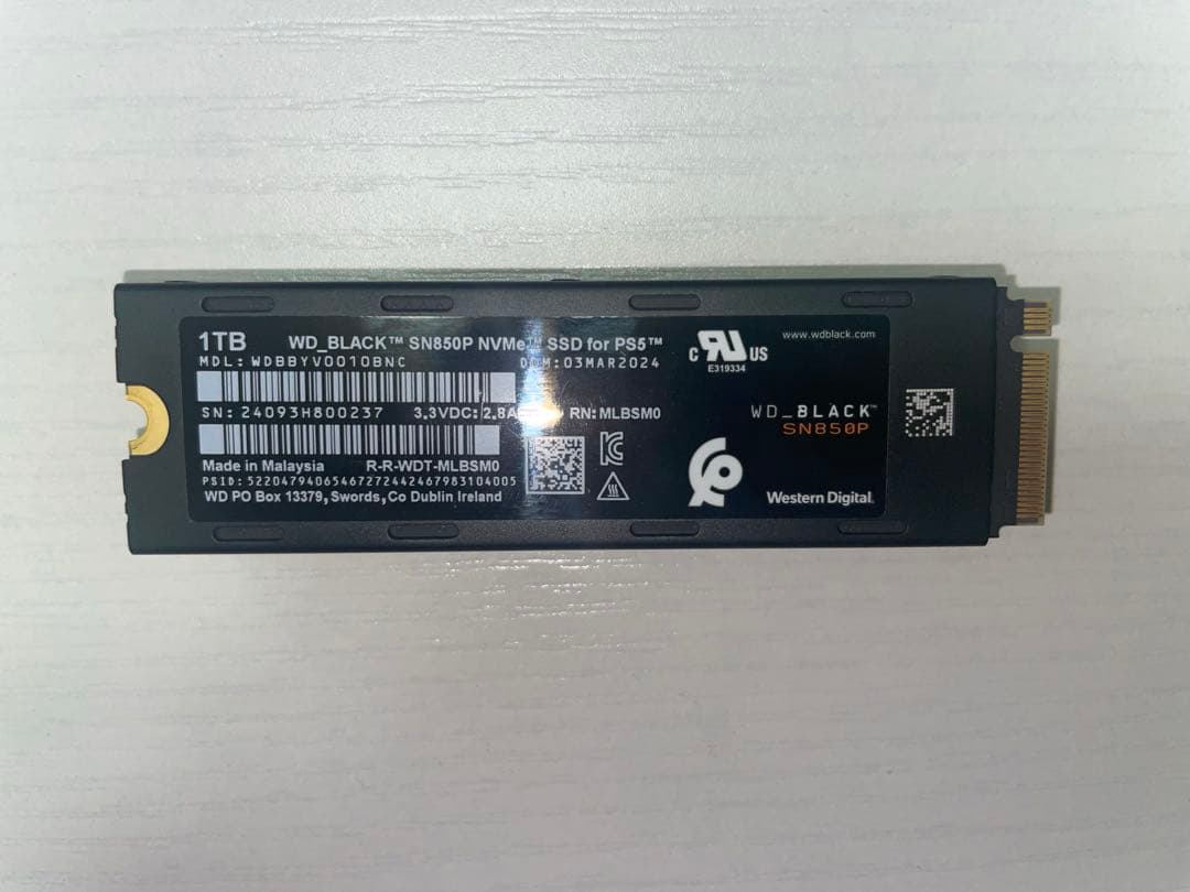 m.2 SSD 1TB ウエスタンデジタル WDBBYV0010BNC-WRSN